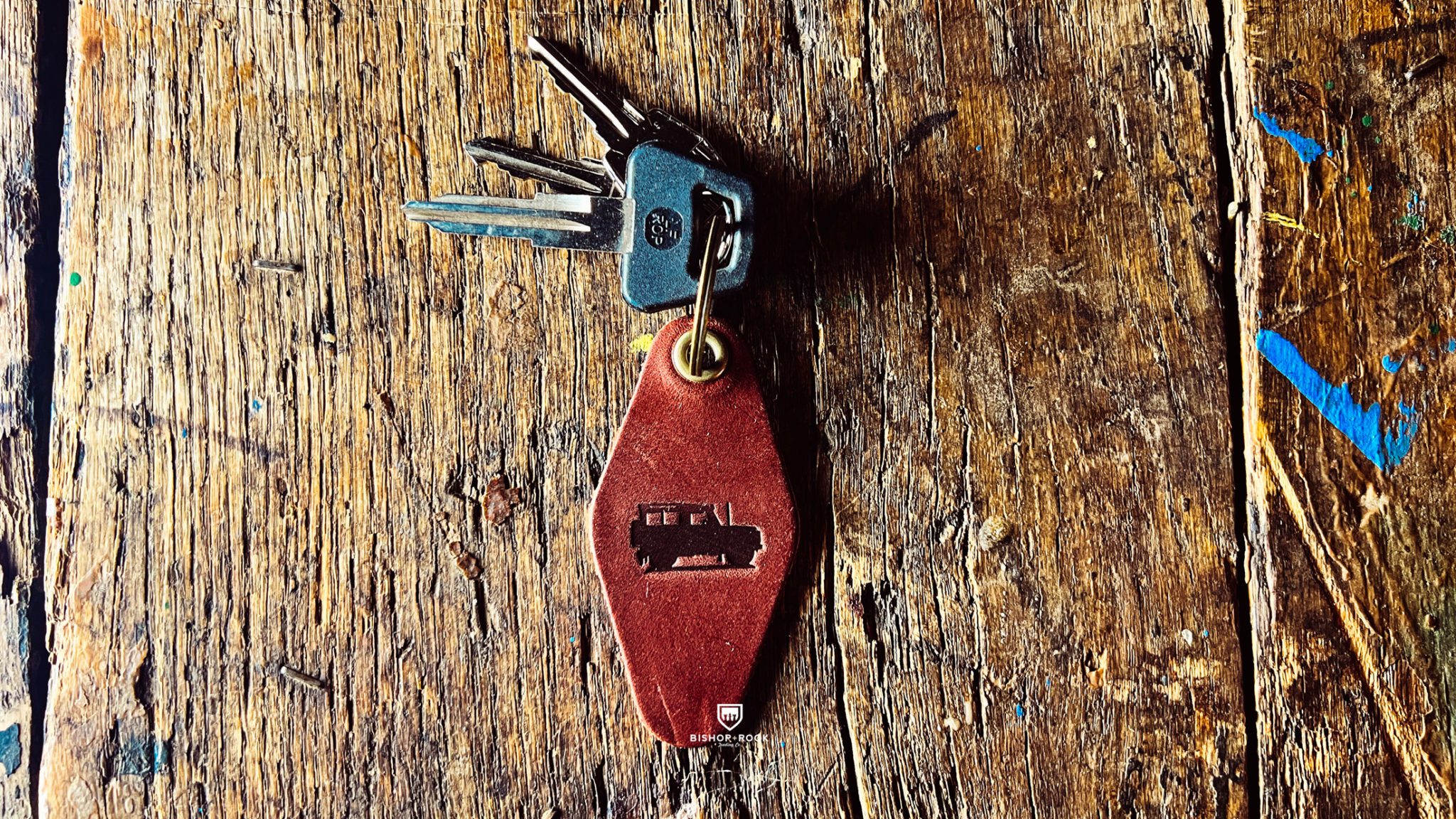 Vintage Land Rover Defender 90 Motel Keychain Bishop Rook