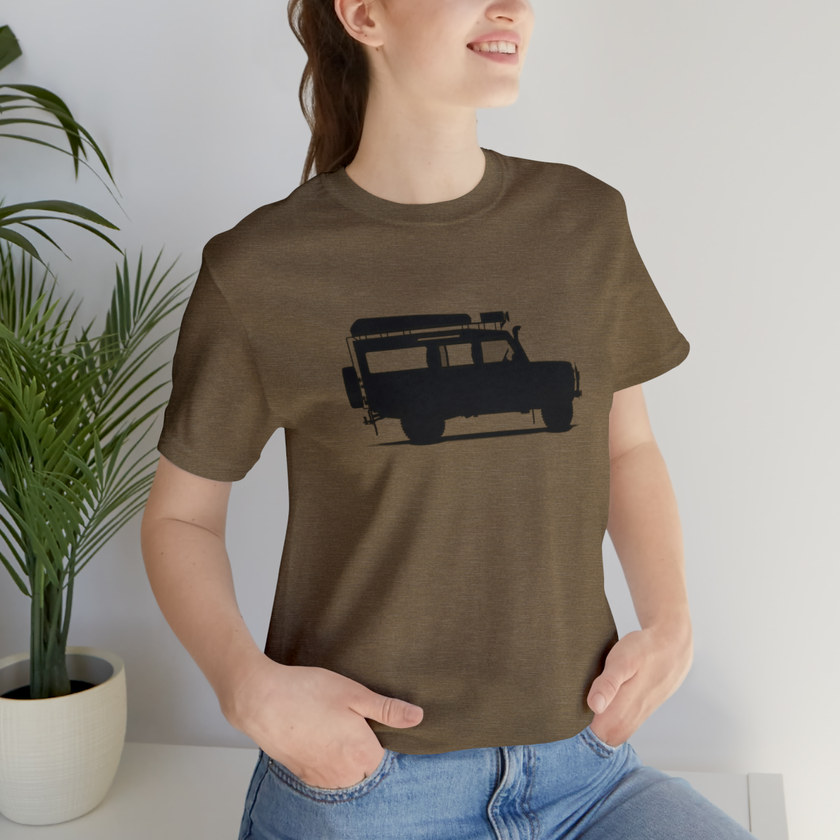 Land Rover Defender 110 - Sarge - Unisex Jersey Short Sleeve Tee - Image 9